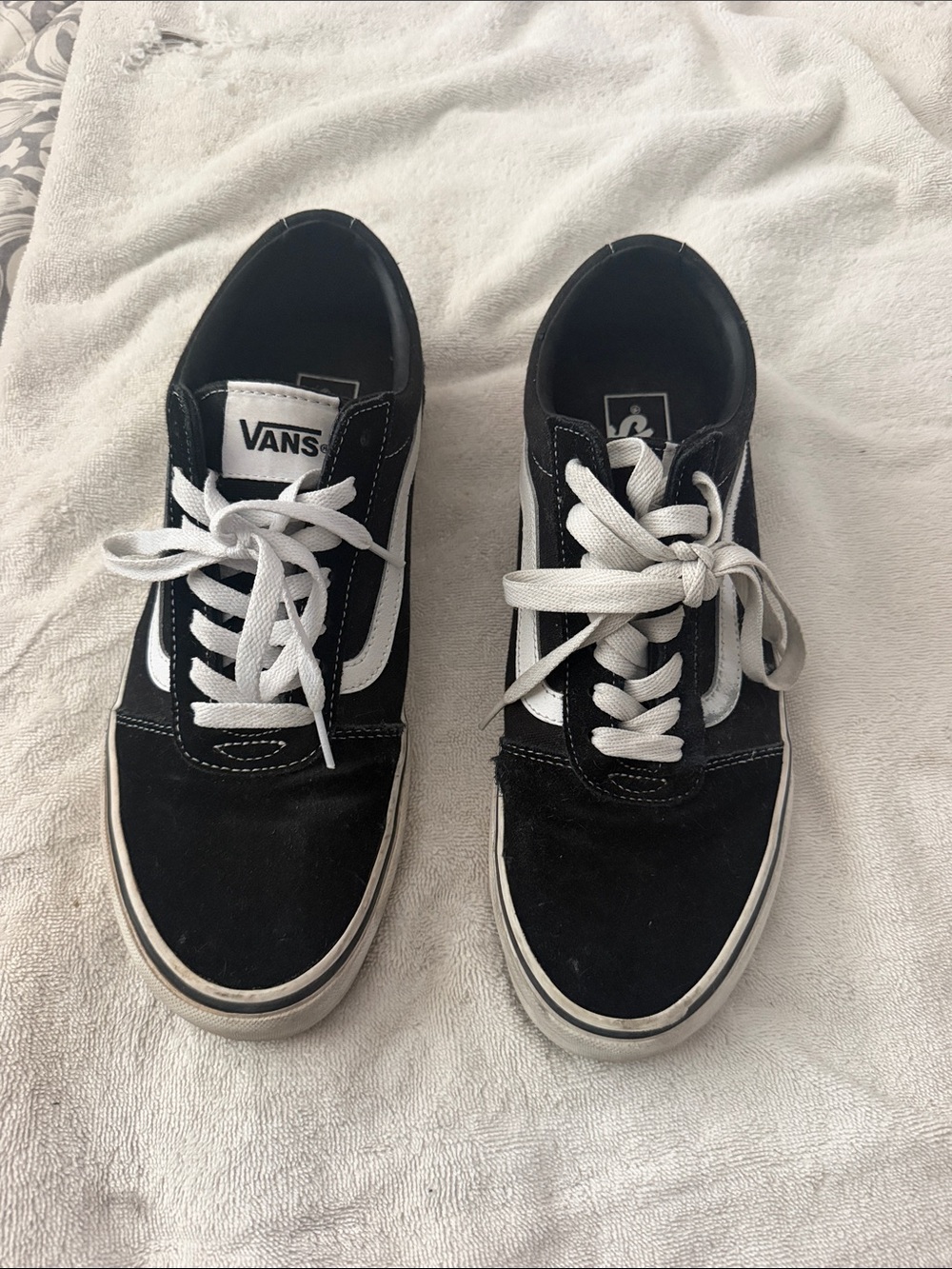 Vans Black & White Classic Old Skool Sneakers
